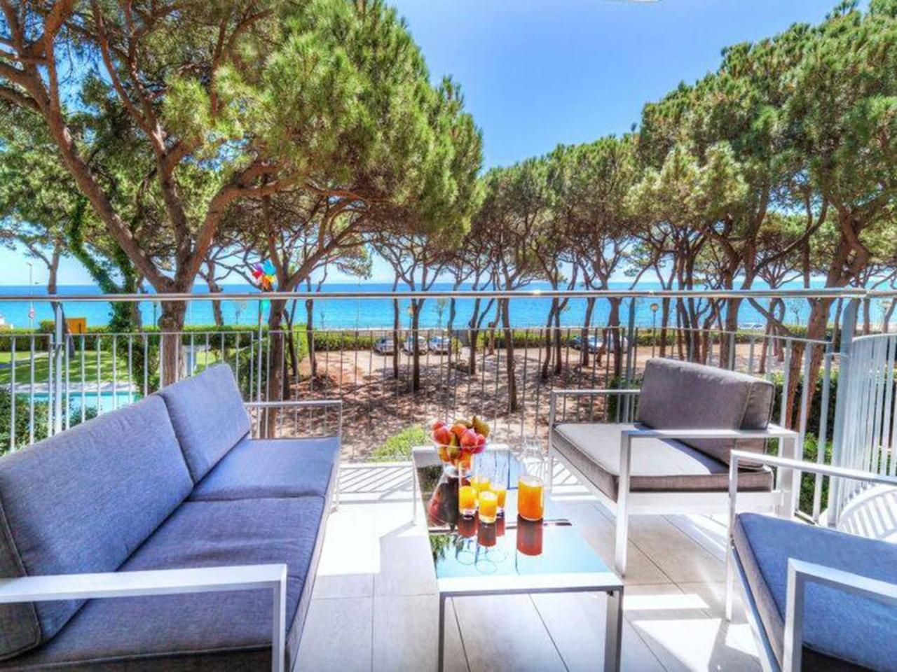 Golden Sunrise With Sea Views Apartment *