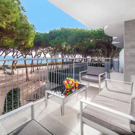 Golden Sunrise Apartment With Sea Views Blanes Exterior photo